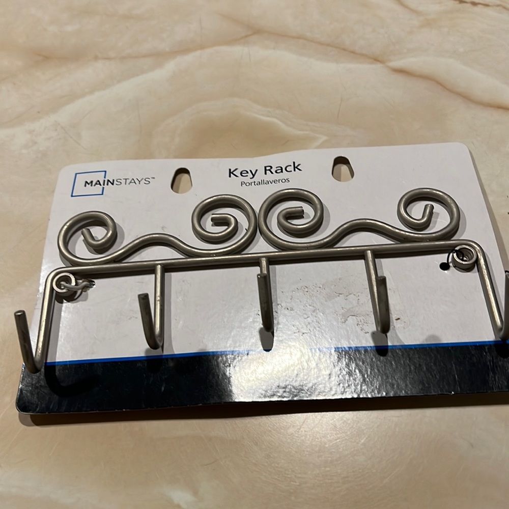 New Key Rack - Picture 1 of 7